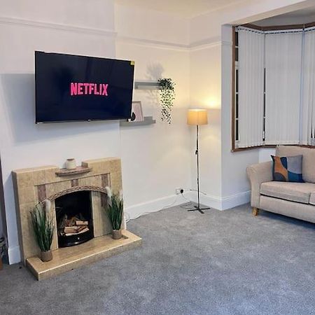 Spacious 3 Bed Flat - Beach Nearby - No Pets 사우스엔드온시 외부 사진