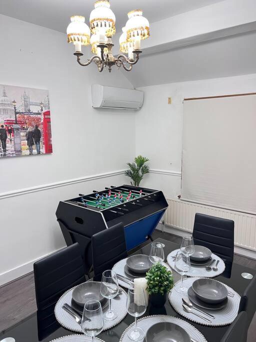 Spacious 3 Bed Flat - Beach Nearby - No Pets 사우스엔드온시 외부 사진